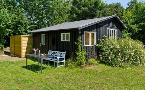 Krister - 900M from the Sea: Dach, Haus, Zuhause, Hütte, Abstellgleis, Estate, Auffahrt, Gartenbauten, Garten, Schuppen
