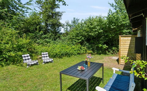 Krister - 900M from the Sea: Dach, Haus, Zuhause, Hütte, Abstellgleis, Estate, Auffahrt, Gartenbauten, Garten, Schuppen