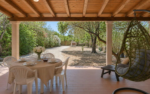 La Casa dei Nonni: Holz, Möbel, Gartenmöbel, Schatten, Resort, Stuhl, Garten, Outdoor Struktur, Tisch Im Freien, Eco Hotel