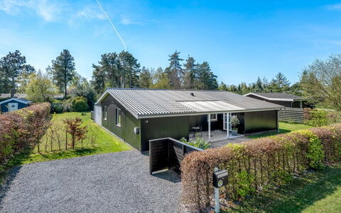 Ansine - 500M from the Sea: Holz, Dach, Die Architektur, Zuhause, Haus, Hütte, Abstellgleis, Hartholz, Steigung, Estate
