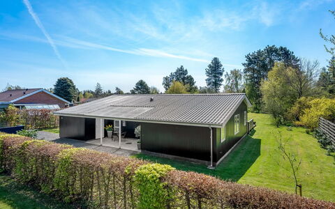 Ansine - 500M from the Sea: Holz, Dach, Die Architektur, Zuhause, Haus, Hütte, Abstellgleis, Hartholz, Steigung, Estate