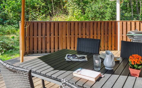 Emmie - 1.2Km from the Sea: Dach, Haus, Wohngebiet, Zuhause, Estate, Hütte, Design
