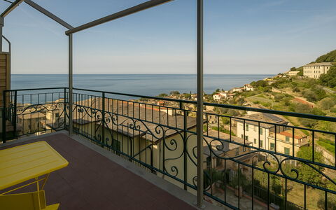 Pieve Ligure Seaside View, Wifi: Balkon, Meer, Küste, Wohnung, Ozean, Geländer, Baluster, Veranda, Zaun, Resort