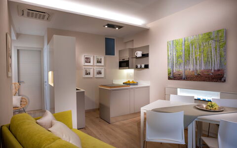 Tosca With Beach & Breakfast Included: Möbel, Eigentum, Tabelle, Bilderrahmen, Komfort, Interior Design, Wohnzimmer, Fussboden, Holz, Flooring