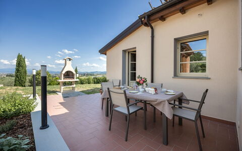 Villacolle 1, Poggio a Caiano, Hot Tub, Wifi, Ac: Tabelle, Pflanze, Himmel, Eigentum, Möbel, Fenster, Wolke, Gebäude, Azurblau, Blumentopf