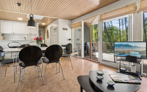 Franja - 120M from the Sea: Interior Design, Möbel, Flooring, Holz, Fussboden, Decke, Holzboden, Zuhause, Stuhl, Wohnzimmer