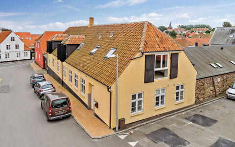 Vivina - 200M from the Sea: Holz, Dach, Die Architektur, Zuhause, Haus, Hütte, Abstellgleis, Hartholz, Steigung, Estate