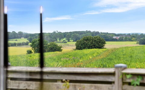 Keyla - 2.3Km from the Sea: Dach, Haus, Zuhause, Hütte, Abstellgleis, Estate, Auffahrt, Gartenbauten, Garten, Schuppen