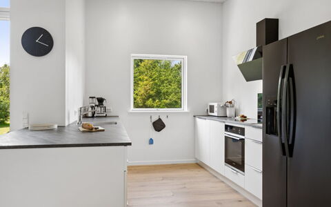 Gertraude - 800M from the Sea: Interior Design, Flooring, Fussboden, Holz, Möbel, Decke, Küchengerät, Küche, Haushaltsgerät, Holzboden