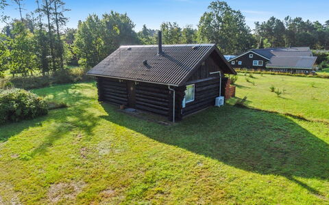 Barni - 7Km from the Sea: Haus, Dach, Zuhause, Hütte, Schuppen, Gartenbauten, Abstellgleis, Garten, Blockhaus, Hütte