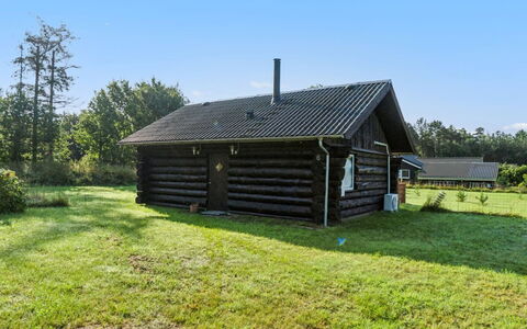 Barni - 7Km from the Sea: Haus, Dach, Zuhause, Hütte, Schuppen, Gartenbauten, Abstellgleis, Garten, Blockhaus, Hütte