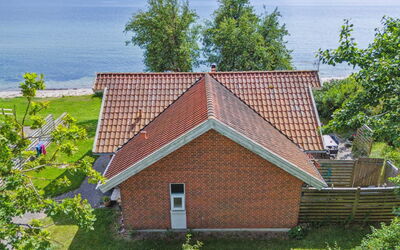 Bryngeir - 25M from the Sea