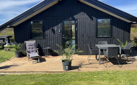 Lauha - 400M from the Sea: Holz, Zuhause, Veranda, Deck, Hartholz, Dach, Holzbeize, Holzboden, Eco Hotel