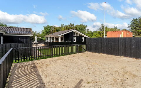 Ani - 700M from the Sea: Holz, Zuhause, Veranda, Deck, Hartholz, Dach, Holzbeize, Holzboden, Eco Hotel