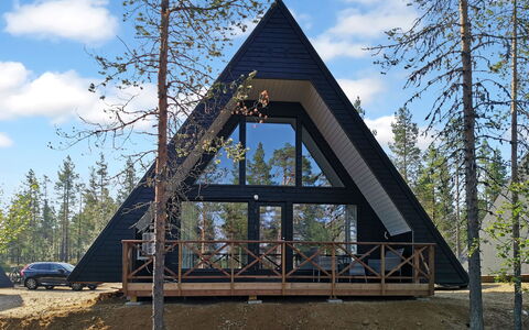 Kota Villa C: Holz, Hütte, Blockhaus, Wald, Schuppen, Gartenbauten, Lärche, Wald, Holzbeize
