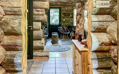 Ukkokelo: Möbel, Stuhl, Gartenmöbel, Tabelle, Holz, Tisch Im Freien, Küche & Esszimmer Tisch, Schatten, Garten, Regenschirm