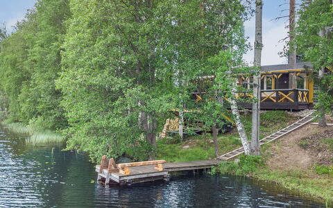 Katajamäki: Möbel, Interior Design, Flooring, Fussboden, Tabelle, Decke, Küche & Esszimmer Tisch, Beleuchtung, Stuhl, Zuhause
