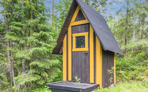 Katajamäki: Möbel, Interior Design, Flooring, Fussboden, Tabelle, Decke, Küche & Esszimmer Tisch, Beleuchtung, Stuhl, Zuhause