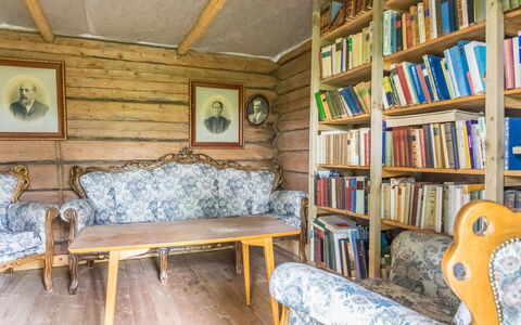 Katajamäki: Möbel, Interior Design, Flooring, Fussboden, Tabelle, Decke, Küche & Esszimmer Tisch, Beleuchtung, Stuhl, Zuhause