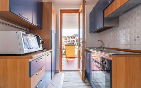 Vanda: Cabinetry, Möbel, Countertop, Beleuchtung, Holz, Küche, Interior Design, Die Architektur, Gebäude, Fussboden