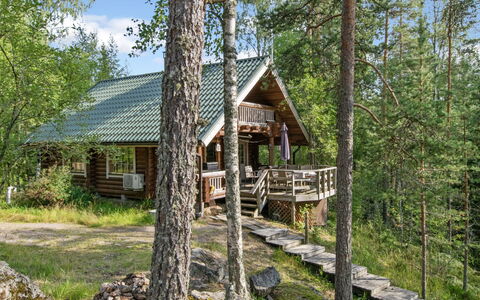 Karhupirtti: Holz, Hütte, Blockhaus, Ländliches Gebiet, Hütte, Wald, Wald, Gartenbauten, Abstellgleis, Hartholz