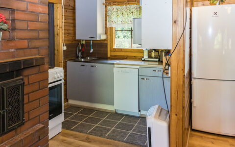 Kesäranta: Holz, Flooring, Fussboden, Möbel, Holzboden, Interior Design, Etagenbett, Zimmer, Holzbeize, Hartholz