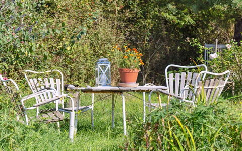 Joella - 75M from the Sea: Dach, Haus, Zuhause, Hütte, Abstellgleis, Estate, Auffahrt, Gartenbauten, Garten, Schuppen