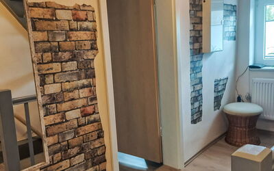 Huy-Blick 2 100.1: Eigentum, Gebäude, Fenster, Holz, Flooring, Interior Design, Fussboden, Holzbeize, Wohnzimmer, Hartholz