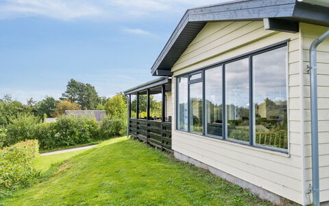 Eliana - 300M from the Sea: Möbel, Interior Design, Wohnung, Flooring, Fussboden, Tabelle, Stuhl, Zimmer, Zuhause, Küche & Esszimmer Tisch