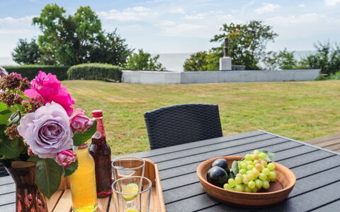 Rico - 50M from the Sea: Möbel, Gartenmöbel, Tabelle, Tisch Im Freien, Stuhl, Garten, Küche & Esszimmer Tisch, Freizeit, Hartholz, Schatten