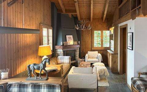 Chalet Soleil: Möbel, Interior Design, Holz, Decke, Flooring, Zuhause, Hütte, Wohnzimmer, Zimmer, Fussboden