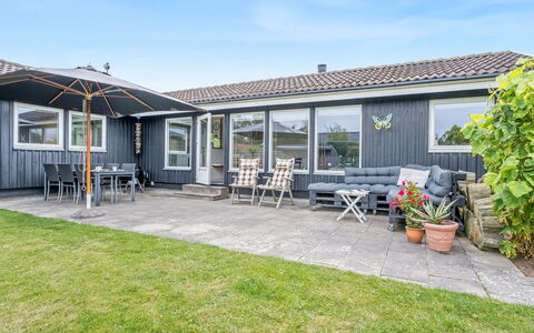 Tenho - 150M from the Sea: Zuhause, Hütte, Veranda, Abstellgleis, Bauernhaus, Outdoor Struktur