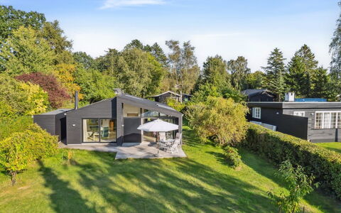 Annlisa - 750M from the Sea: Haus, Zuhause, Dach, Hütte, Estate, Landscaping, Gartenbauten, Abstellgleis, Bauernhaus