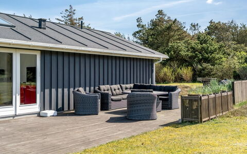 Nadica - 400M from the Sea: Holz, Zuhause, Veranda, Deck, Hartholz, Dach, Holzbeize, Holzboden, Eco Hotel