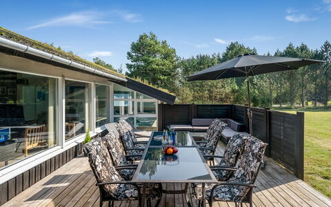 Arild - 900M from the Sea: Möbel, Interior Design, Stuhl, Flooring, Tabelle, Resort, Fussboden, Decke, Zimmer, Eco Hotel