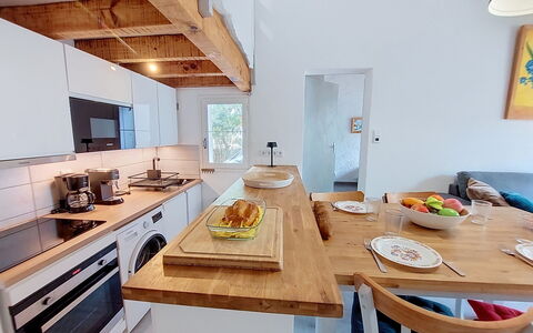 Mimizan 406: Möbel, Countertop, Flooring, Interior Design, Holz, Fussboden, Küche, Decke, Küchengerät, Cabinetry