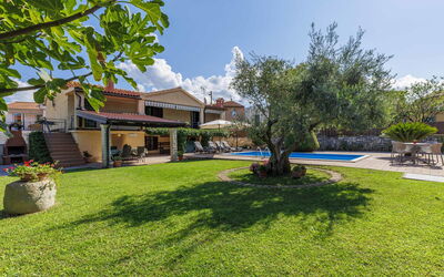 Villa Maria