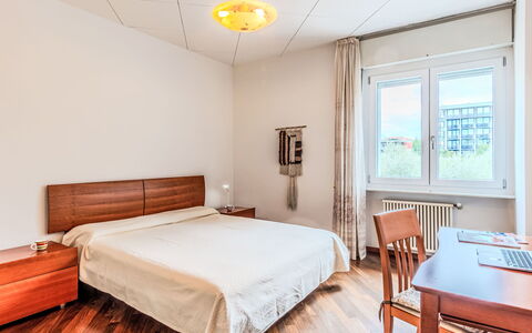 Sunnylake: Flooring, Fussboden, Interior Design, Wand, Holz, Holzboden, Bett, Decke, Schlafzimmer, Zimmer