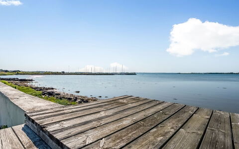 Thermund - 5M from the Sea: Holz, Zuhause, Veranda, Deck, Hartholz, Dach, Holzbeize, Holzboden, Eco Hotel