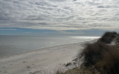 Frido - 500M from the Sea: Himmel, Blau, Natürlichen Umgebung, Horizont, Strand, Küste, Wolke, Meer, Küsten Und Ozeanische Forms