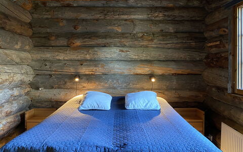 Kuusi-Ruka 6: Holz, Schlafzimmer, Interior Design, Flooring, Fussboden, Bett, Bettdecke, Bedding, Linens, Decke