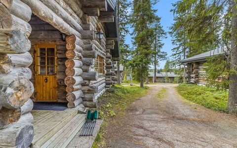 Kuusi-Ruka 6: Holz, Hütte, Dach, Blockhaus, Lärche, Abstellgleis, Hütte, Gartenbauten, Holz, Natürliches Material