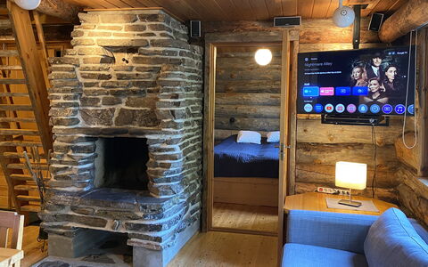 Kuusi-Ruka 6: Holz, Decke, Holzbeize, Blockhaus, Zimmer, Hartholz, Light Fixture, Wohnzimmer, Holz, Planke