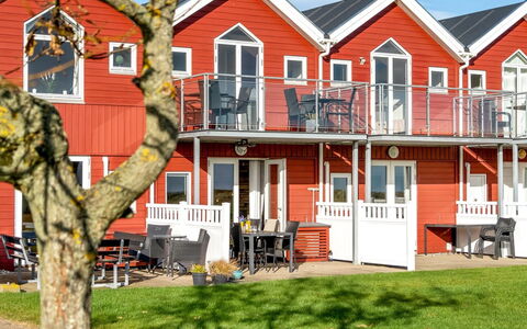 Vincent - from the Sea: Möbel, Interior Design, Wohnung, Flooring, Fussboden, Tabelle, Stuhl, Zimmer, Zuhause, Küche & Esszimmer Tisch