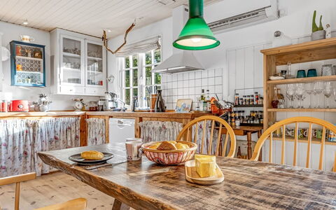 Heraldine - 400M from the Sea: Wohnung, Eigentumswohnung, Estate, Balkon, Villa, Hotel