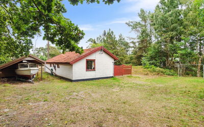 Zoya - 300M from the Sea