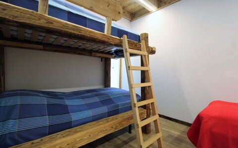 Baita La Ciamorza, Dolomiti, Veneto: Möbel, Eigentum, Komfort, Holz, Gebäude, Interior Design, Die Architektur, Bettrahmen, Bett, Schatten