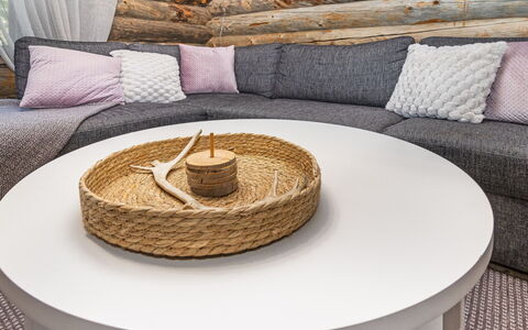 Karhunkelo: Möbel, Flooring, Holz, Fussboden, Interior Design, Wohnzimmer, Couch, Zuhause, Holzboden, Zimmer