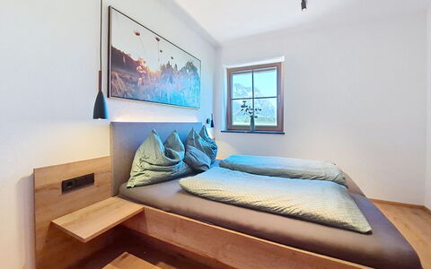 Langkampfen 200: Interior Design, Decke, Flooring, Fussboden, Schlafzimmer, Zimmer, Bett, Wohnung, Bettrahmen, Bedding