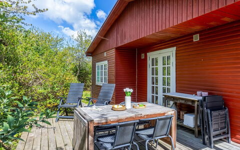 Aleta - 300M from the Sea: Holz, Hütte, Hartholz, Strauch, Holzboden, Deck, Planke, Holzbeize, Veranda, Zuhause